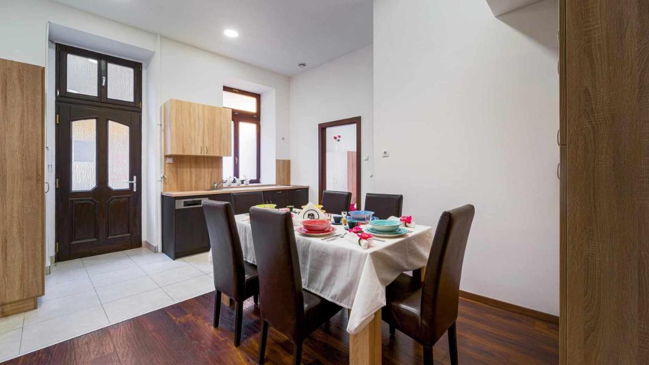 Klauzal 14 Hotel Budapest Ngoại thất bức ảnh